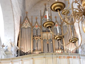 Organ pipes